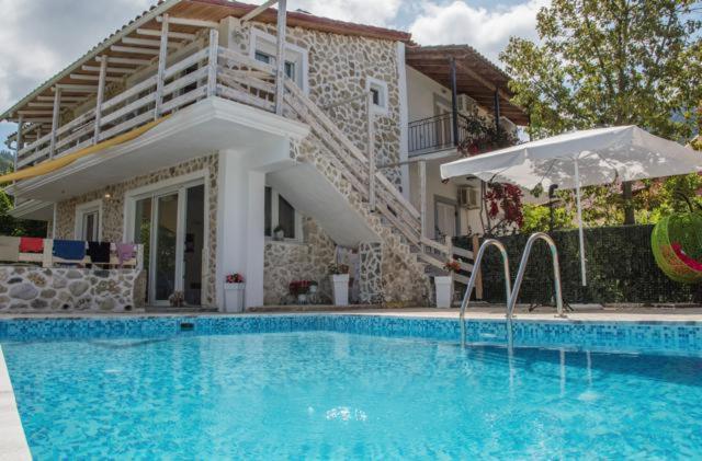 Efi Apartments Agios Gordios  Exterior foto